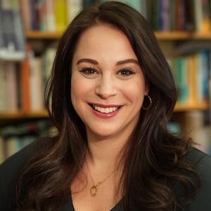 Headshot of Erin Harris